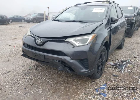 2017 Toyota Rav4 Le z USA, uszkodzony, nr VIN JTMZFREV3HJ127457